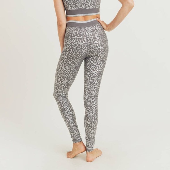 Mono B Silver Foil Leopard Print Leggings with Striped Ban - Picture 5 of 9